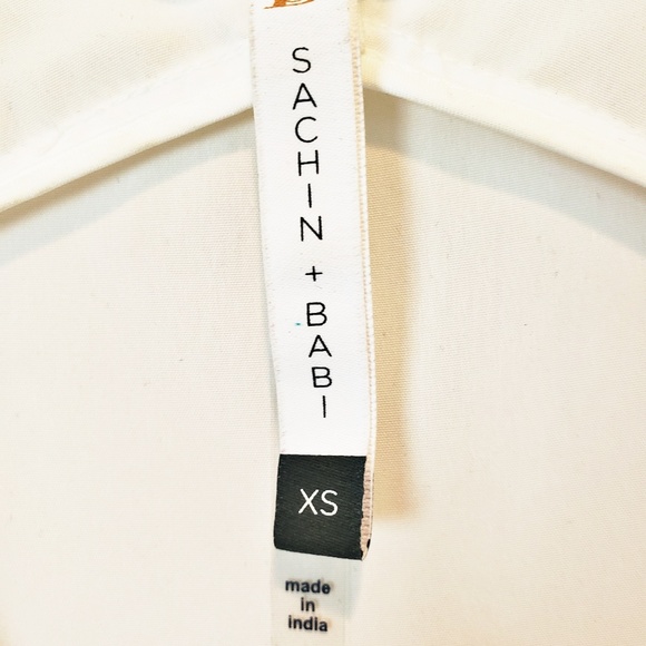 Sachin + Babi White Blouse with Geometric Print - Picture 3 of 4